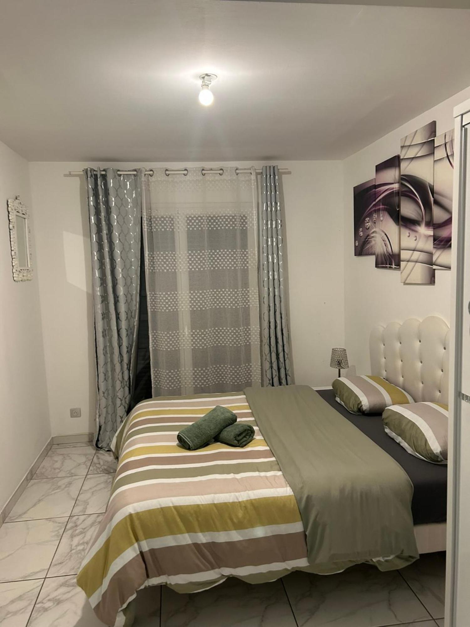 Maison Entiere Cébazat Esterno foto